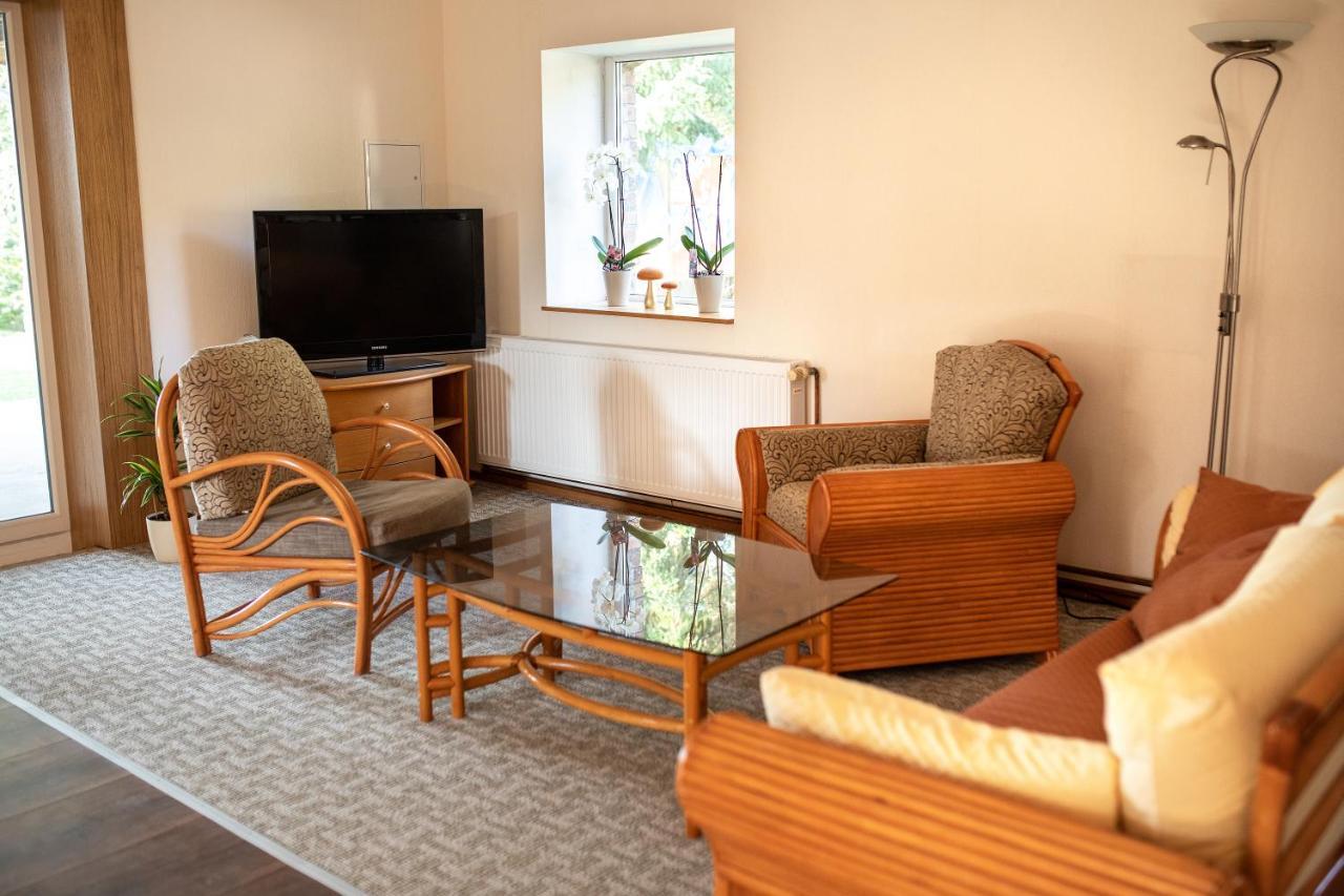 Ferienwohnung Direkt Am Potzlower See ภายนอก รูปภาพ
